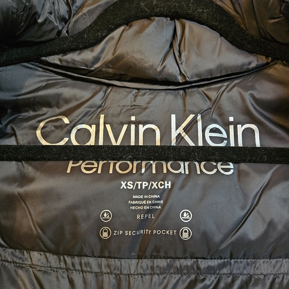 Calvin Klein Performance Puffer Jacket Size XS Brand new - Picture 7 of 13
